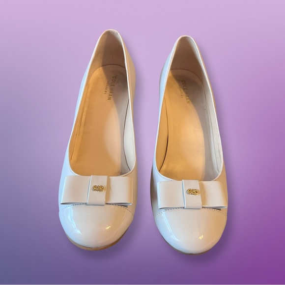 Cute cream round-toe wedges 7.5 - Picture 3 of 5